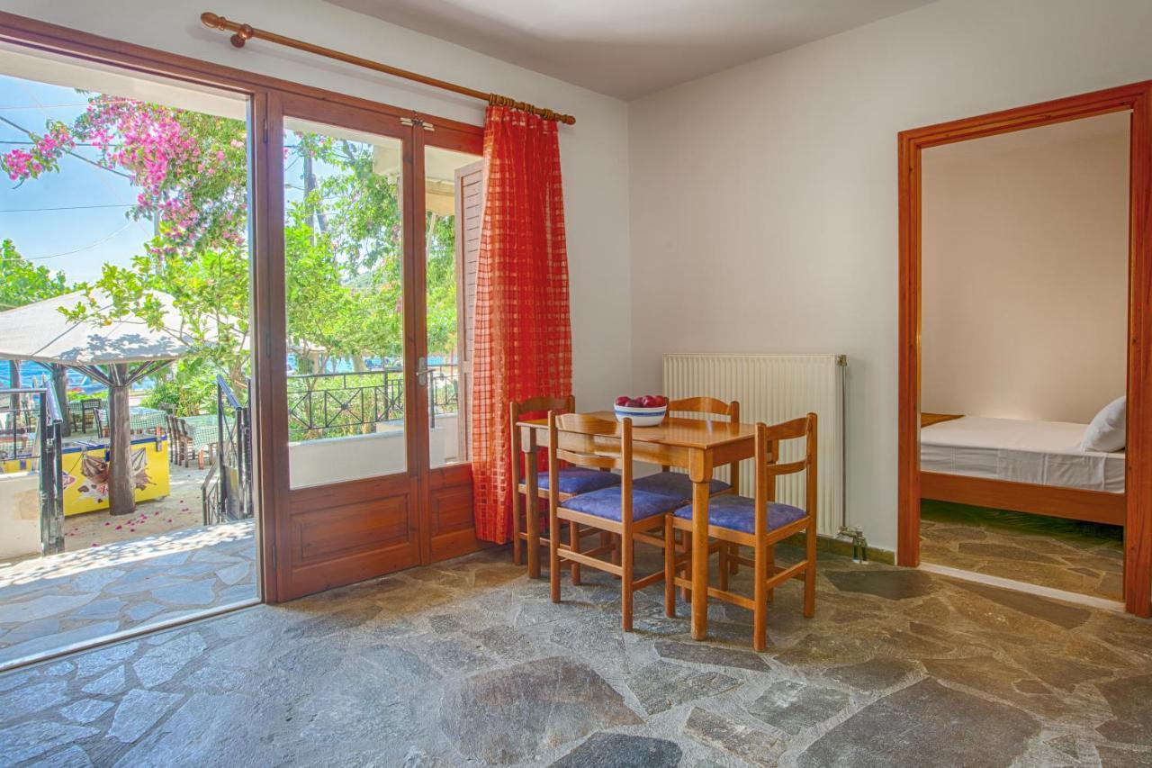 Giapis Apartment Mikros Gialos Extérieur photo