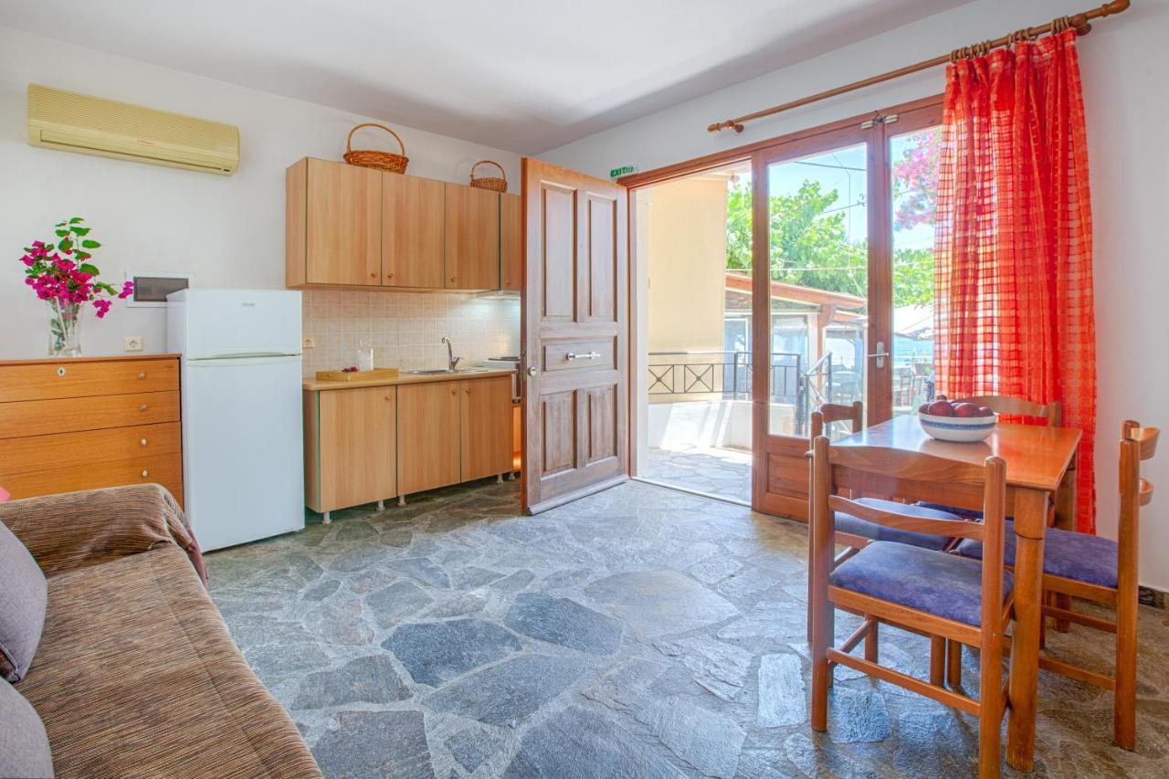 Giapis Apartment Mikros Gialos Extérieur photo